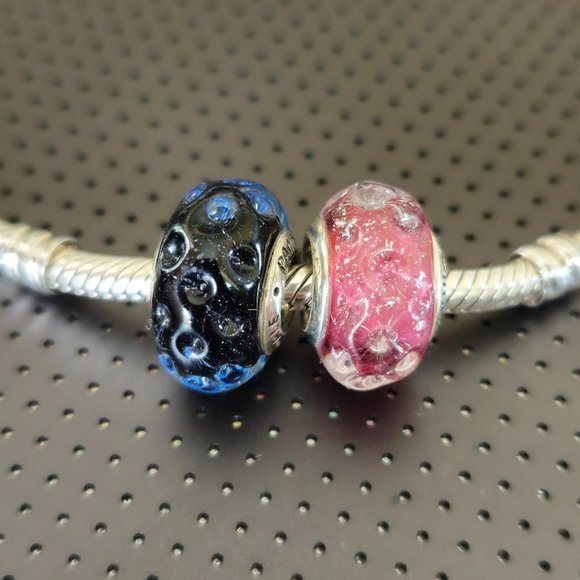 Set Of 2 Pandora Charms Wavy Fancy Pink, Wavy Dark Blue Ocean Murano Glass - Picture 1 of 6
